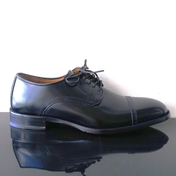 Johnston & Murphy Men\'s Bradford Cap Toe in Beautiful Black Brush-Off Leather